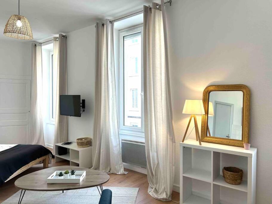 Le «victor Hugo» , Hyper Centre Apartment *